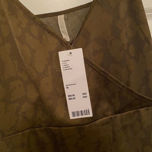 NWT Urban Outfitters Romper - Picture 5 of 8